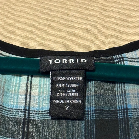 Torrid | Bluegreen and Black Plaid Studded Scoop Neck Top | Size 2 - Picture 9 of 10